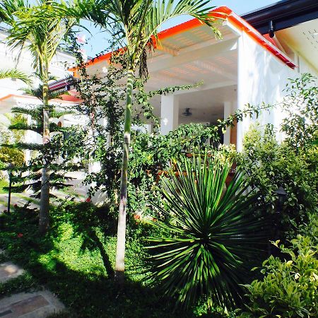 Paboreal Boutique Hotel Puerto Princesa Екстериор снимка