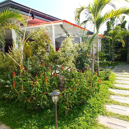 Paboreal Boutique Hotel Puerto Princesa Екстериор снимка