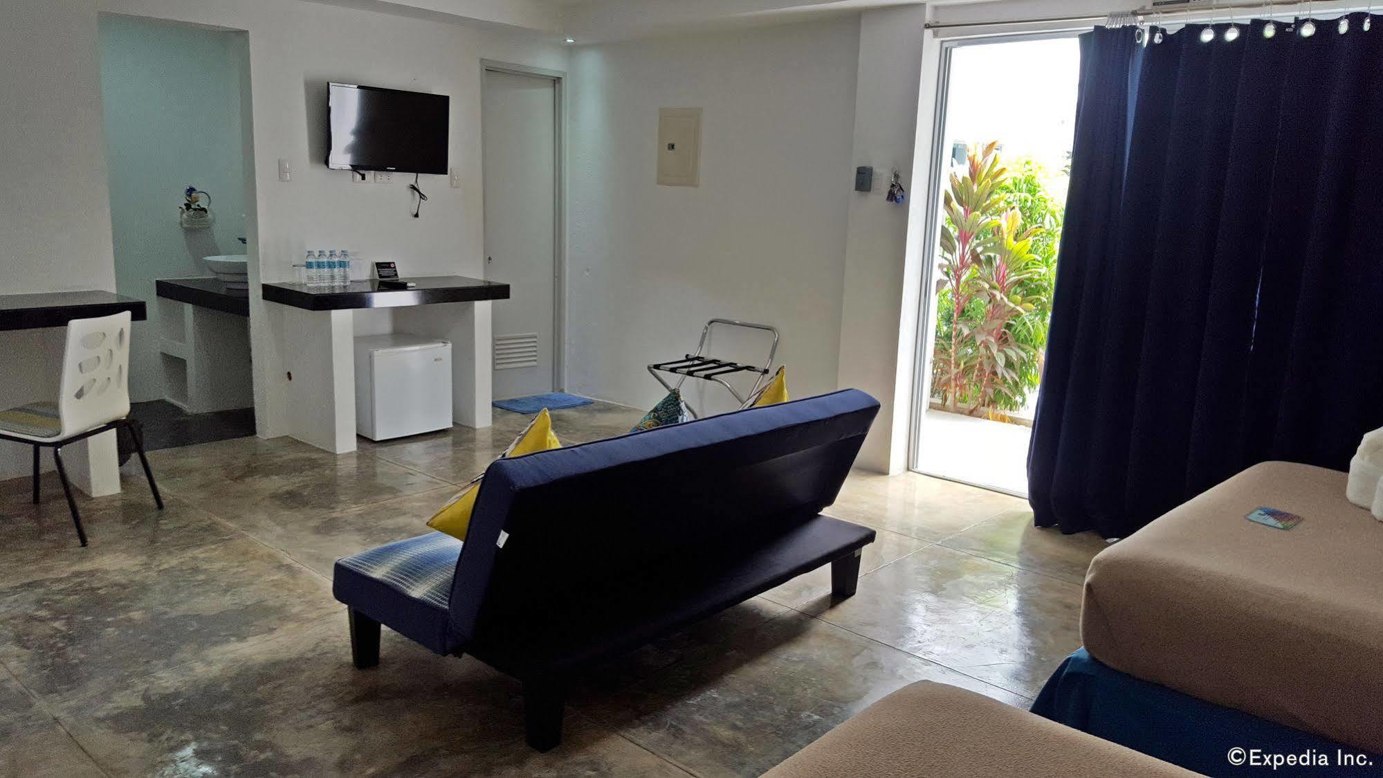 Paboreal Boutique Hotel Puerto Princesa Екстериор снимка