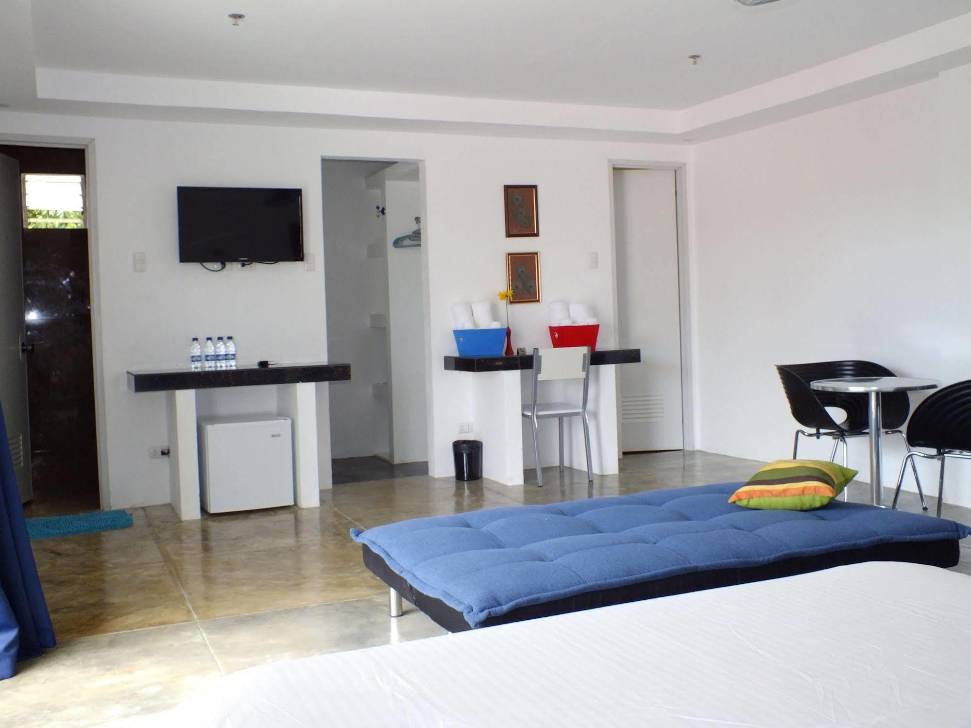 Paboreal Boutique Hotel Puerto Princesa Екстериор снимка