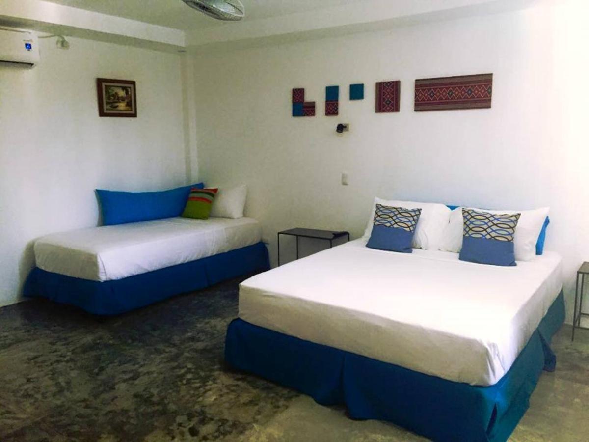 Paboreal Boutique Hotel Puerto Princesa Стая снимка